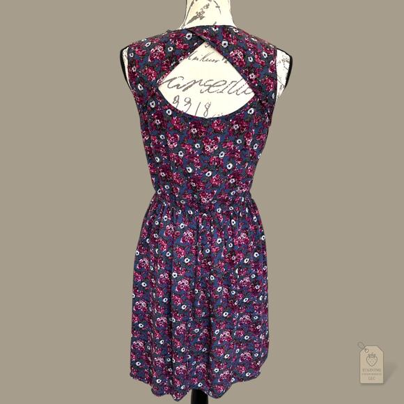 Xhilaration Purple Floral Fit & Flare Dress Women’s M Sleeveless Casual Sundress - Picture 5 of 7